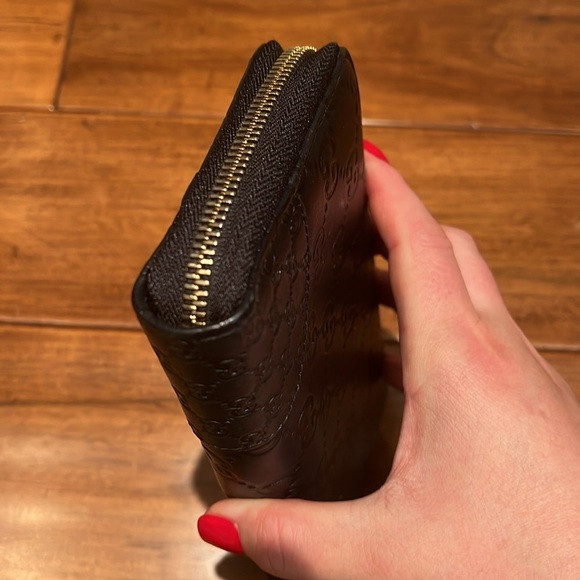 Gucci | Black Guccissima Leather Zip Around Wallet - Picture 4 of 9